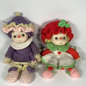 Vintage Strawberry Shortcake & Friends 2 Handmade Crocheted Yarn Dolls w/ Hats